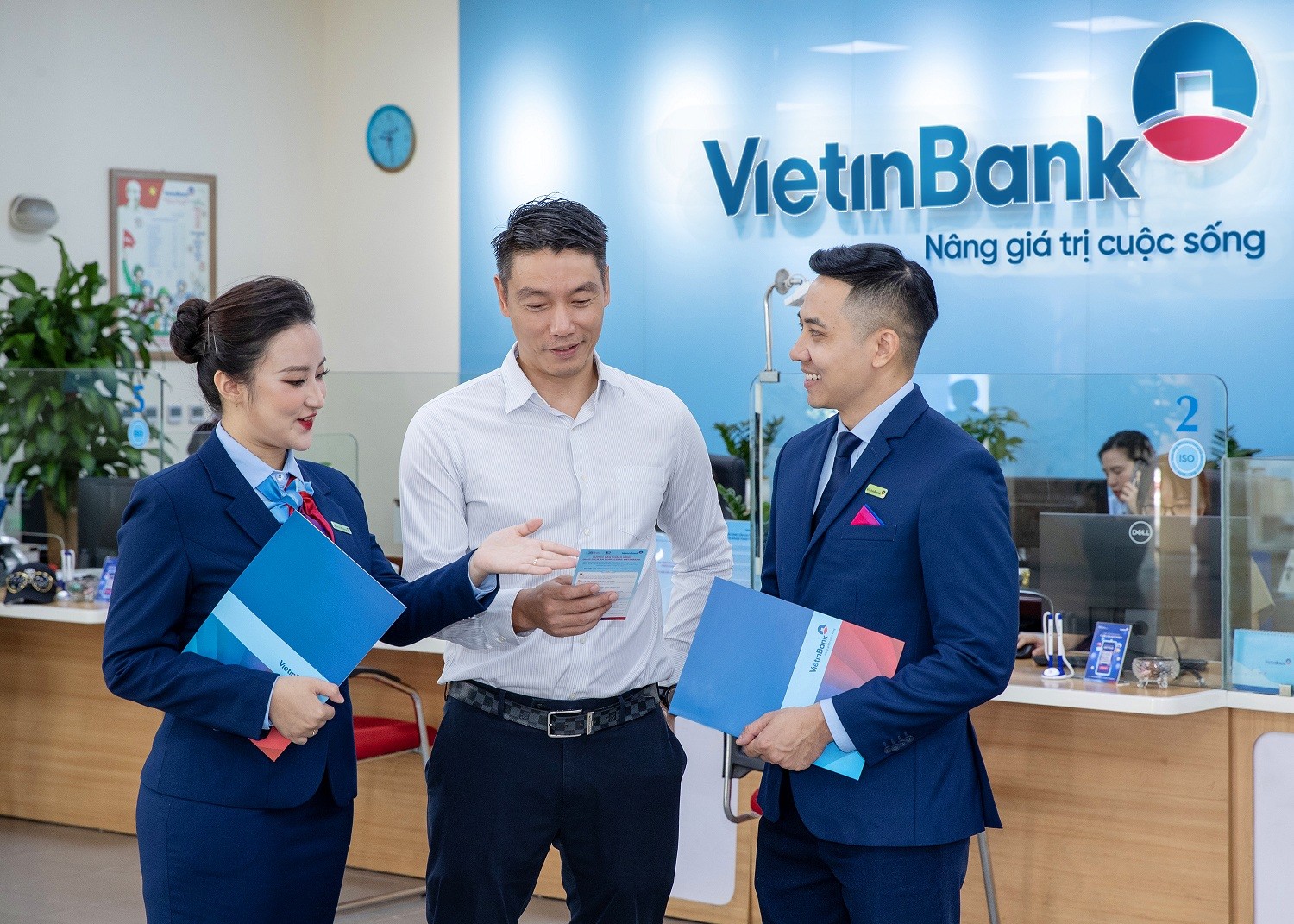 anh-minh-hoa-forbes-global-2000-1784196256.jpg