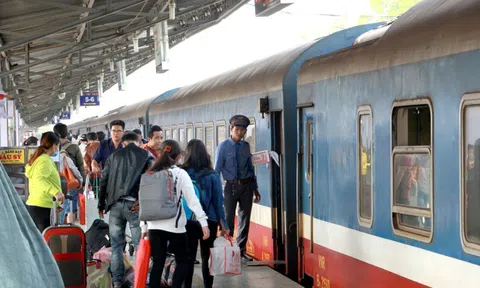 Ngành đường sắt tăng chuyến tàu Bắc – Nam, giảm giá vé để kích cầu