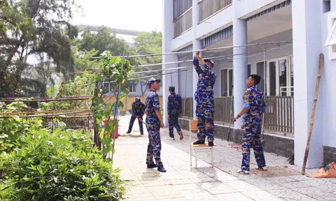 Lữ đoàn 162 hỗ trợ Trường Mầm non Căn cứ Cam Ranh chuẩn bị năm học mới 2025-2026