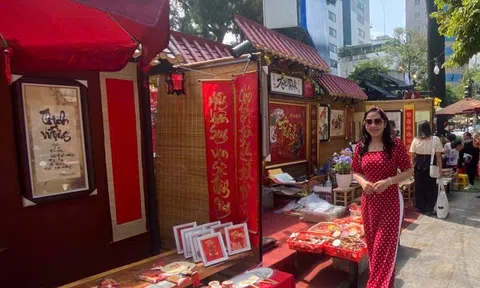 Phố Ông Đồ Nhà Văn hóa Thanh niên TP.HCM nhộn nhịp ngày xuân