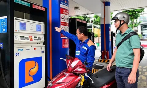 Giá xăng RON95 vượt 29.000 đồng/lít từ 10/3, Liên Bộ sử dụng mạnh Quỹ Bình ổn