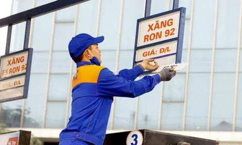 Giá xăng dầu giảm mạnh từ 22h ngày 11/3: Dầu hỏa giảm gần 8.000 đồng/lít
