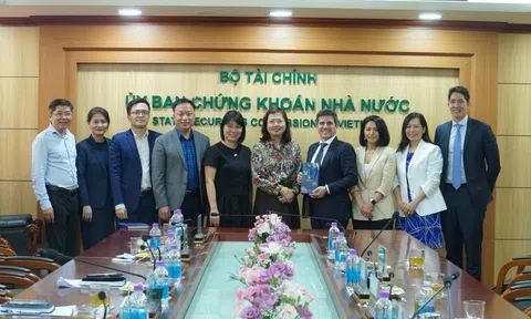 Việt Nam tăng tốc nâng hạng thị trường chứng khoán: UBCKNN làm việc với FTSE Russell để hút vốn ngoại