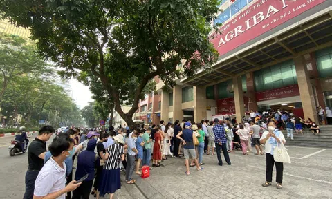 Thận trọng khi vàng thế giới rớt giá mạnh