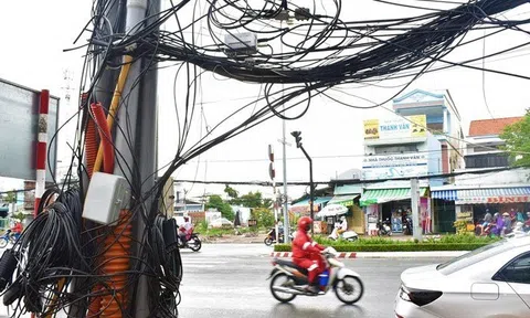 Nguy cơ cháy, nổ từ những “mạng nhện” dây cáp