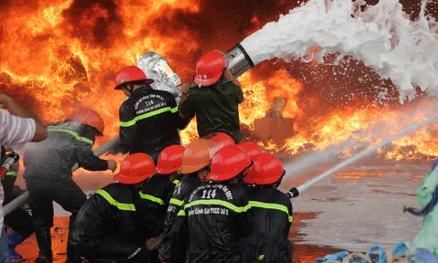 Chuyện về những “khắc tinh” của giặc lửa