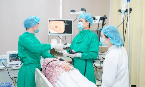 Vì sao ngày càng nhiều người trẻ mắc ung thư đại trực tràng?