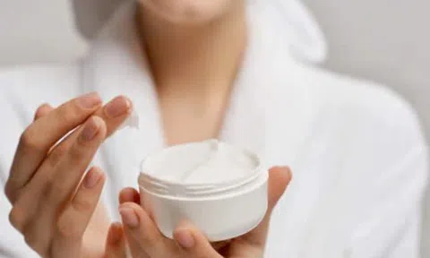 Dưỡng ẩm da đúng cách mùa hanh khô