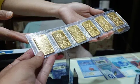 Kiến nghị các doanh nghiệp tư nhân được tham gia bán vàng bình ổn