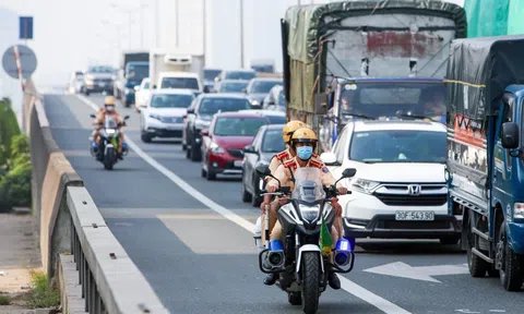 Đề xuất 7 loại xe được miễn thu phí trên cao tốc