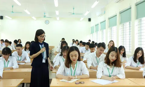 Các trường đại học đồng loạt tăng học phí