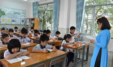 TP.HCM: Yêu cầu trường tiểu học không dạy quá 7 tiết/ngày