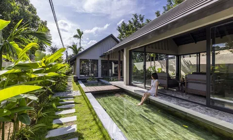 Ngôi nhà nghỉ dưỡng rộng 600 m2 lấy cảm hứng từ địa hình núi non