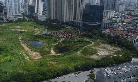 Cảnh xơ xác tại dự án Công viên nghìn tỷ ở Hà Nội bỏ hoang 15 năm