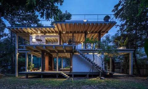 Kiến trúc phá cách của ngôi nhà có 70% không gian sinh hoạt ngoài trời, không có mái che