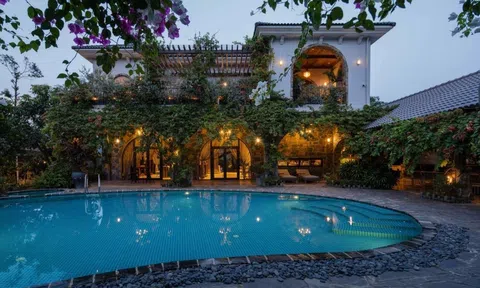 Khám phá căn biệt thự đậm chất kiến trúc Pháp trong khuôn viên 17.000m2