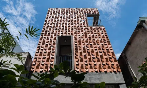 TP. HCM: Nhà ống 40m2 sử dụng gạch "bánh ú" tạo nên mặt tiền khác biệt