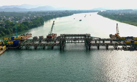 Đại công trường dự án nghìn tỷ nối đôi bờ sông Hương đang dần lộ diện