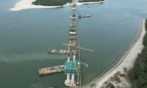 Dự án cầu vượt biển dài nhất miền Trung quyết về đích trong năm 2024
