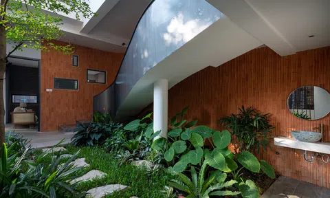 TP. HCM: Căn nhà nhiệt đới của gia đình 3 thế hệ nhưng luôn đảm bảo sự riêng tư