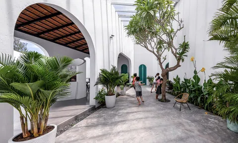 Phong cách Địa Trung Hải giao thoa kiến trúc Việt trong ngôi nhà nhỏ ở Phú Yên