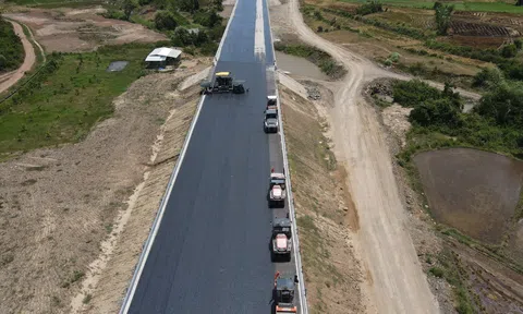 Công trường cao tốc Vân Phong – Nha Trang nhộn nhịp, dự kiến về đích trước nửa năm