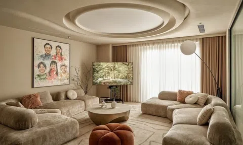 Vợ chồng Cường Đôla - Đàm Thu Trang khoe căn hộ sang chảnh sau thời gian ở ẩn