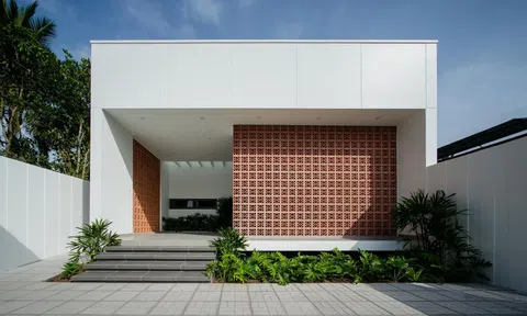 Nhà 1 tầng thiết kế mở, tách biệt khu sinh hoạt và nghỉ ngơi bằng khoảng sân giữa