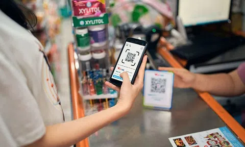 Làn sóng thanh toán không dùng tiền mặt ngày càng lan rộng