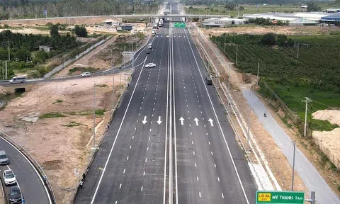 Cao tốc Hà Nội - Vinh, TP.HCM - Nha Trang sẽ thông xe dịp 30/4
