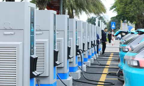 Quy định phải có trụ sạc ô tô ở trạm dừng nghỉ