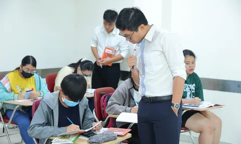 Đề xuất quản lý thí điểm giáo viên tự do, ngoài hệ thống của ngành