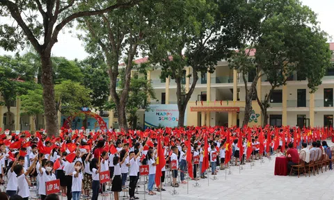 5 quận nội thành thiếu chỗ học công lập cho học sinh lớp 1 và lớp 6