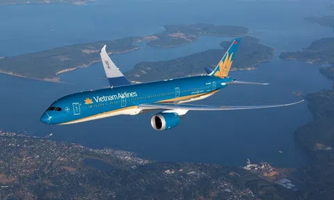 Yêu cầu Vietnam Airlines giải trình lý do tăng giá vé máy bay