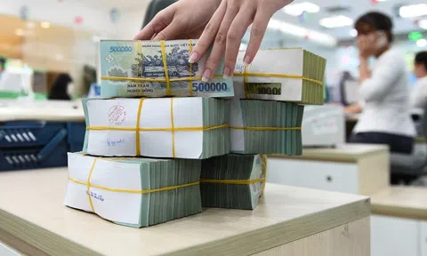 Tiền gửi ngân hàng của người dân tăng cao kỷ lục