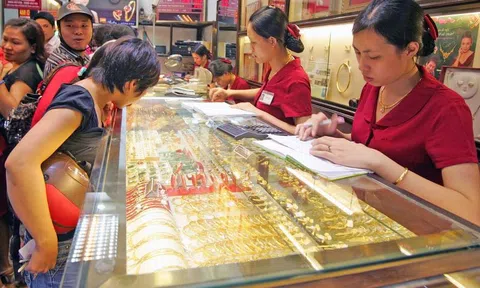 Mua bán vàng không hóa đơn điện tử sẽ bị rút giấy phép