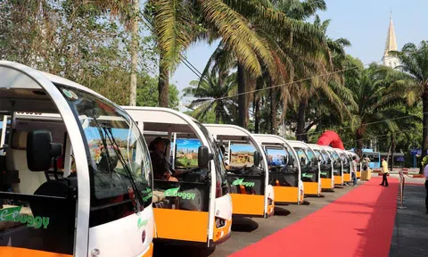 TP HCM: Đề xuất đưa đón học sinh bằng xe điện