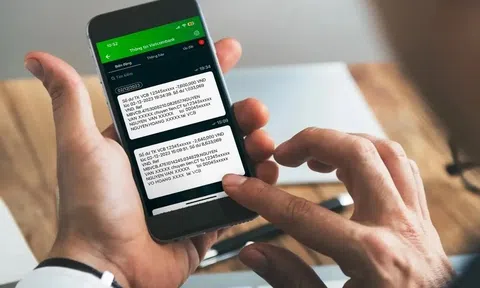 SMS banking tăng giá khiến khách hàng bức xúc