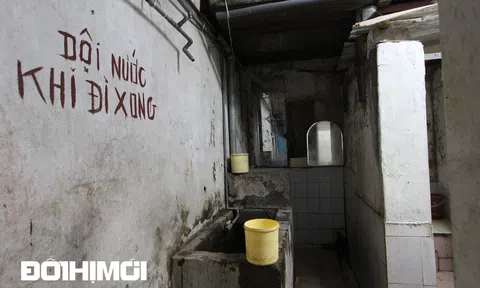  Phía trong những khu tập thể tồi tàn được rao bán với giá “cắt cổ”