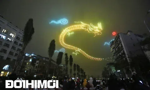 Mãn nhãn hình ảnh rồng thời Lý khổng lồ bay lượn trên bầu trời Hà Nội để chào Tết 2024