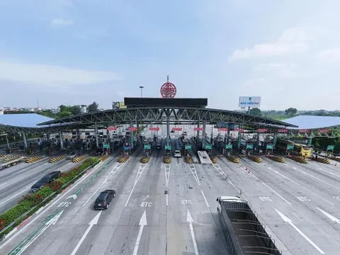 Phó Thủ tướng Trần Hồng Hà chỉ đạo đàm phán lãi vay, tháo gỡ vướng mắc 11 dự án BOT giao thông