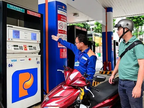 Giá xăng RON95 vượt 29.000 đồng/lít từ 10/3, Liên Bộ sử dụng mạnh Quỹ Bình ổn