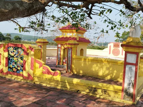 Di tích mộ và nhà thờ Trần Cẩm ở Mỏ Cày (Quảng Ngãi): Dấu ấn tiền hiền mở cõi phương Nam