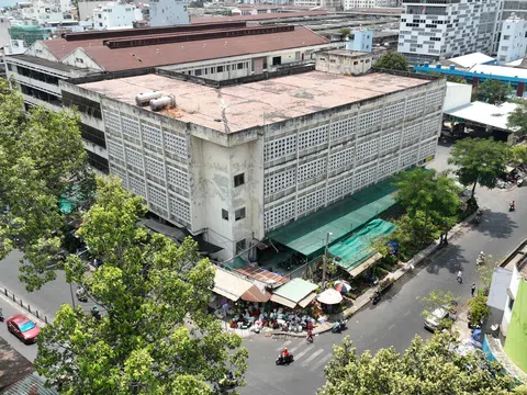 Chủ tịch TPHCM yêu cầu gỡ vướng cho "khu đất vàng"