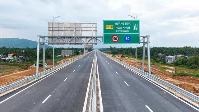 Những phương tiện không được lưu thông trên cao tốc Quy Nhơn – Chí Thạnh, Hoài Nhơn – Quy Nhơn, Quảng Ngãi – Hoài Nhơn