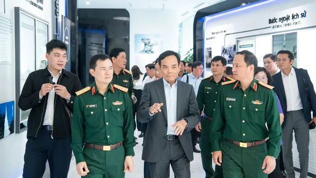 TPHCM – Viettel ký kết hợp tác chiến lược 10 năm, thúc đẩy trung tâm tài chính quốc tế và đô thị thông minh