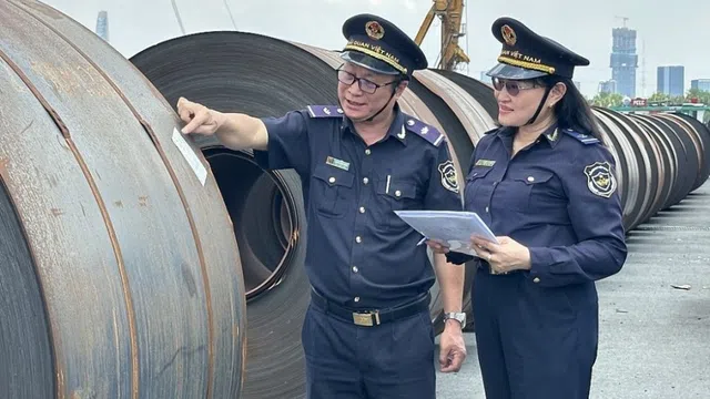Hải quan siết kiểm tra thép cán nóng từ Trung Quốc: Doanh nghiệp nhập khẩu cần lưu ý gì?